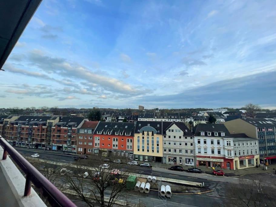Grosse 3-Zimmer Wohnung, Zentrale Lage. Mülheim an der Ruhr Kültér fotó