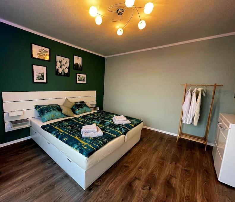Grosse 3-Zimmer Wohnung, Zentrale Lage. Mülheim an der Ruhr Kültér fotó