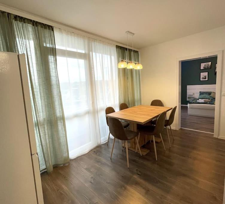 Grosse 3-Zimmer Wohnung, Zentrale Lage. Mülheim an der Ruhr Kültér fotó