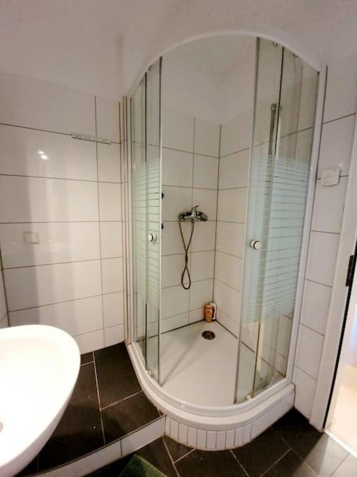 Grosse 3-Zimmer Wohnung, Zentrale Lage. Mülheim an der Ruhr Kültér fotó