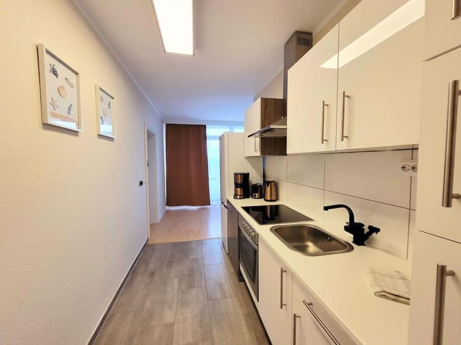 Grosse 3-Zimmer Wohnung, Zentrale Lage. Mülheim an der Ruhr Kültér fotó